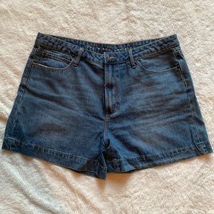 Mom Jean Style Shorts